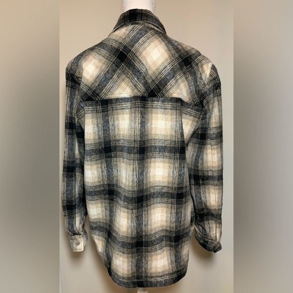 NWT BLANK NYC Women Shacket Jacket Flannel Plaid Snap Front Size Medium - Picture 2 of 8